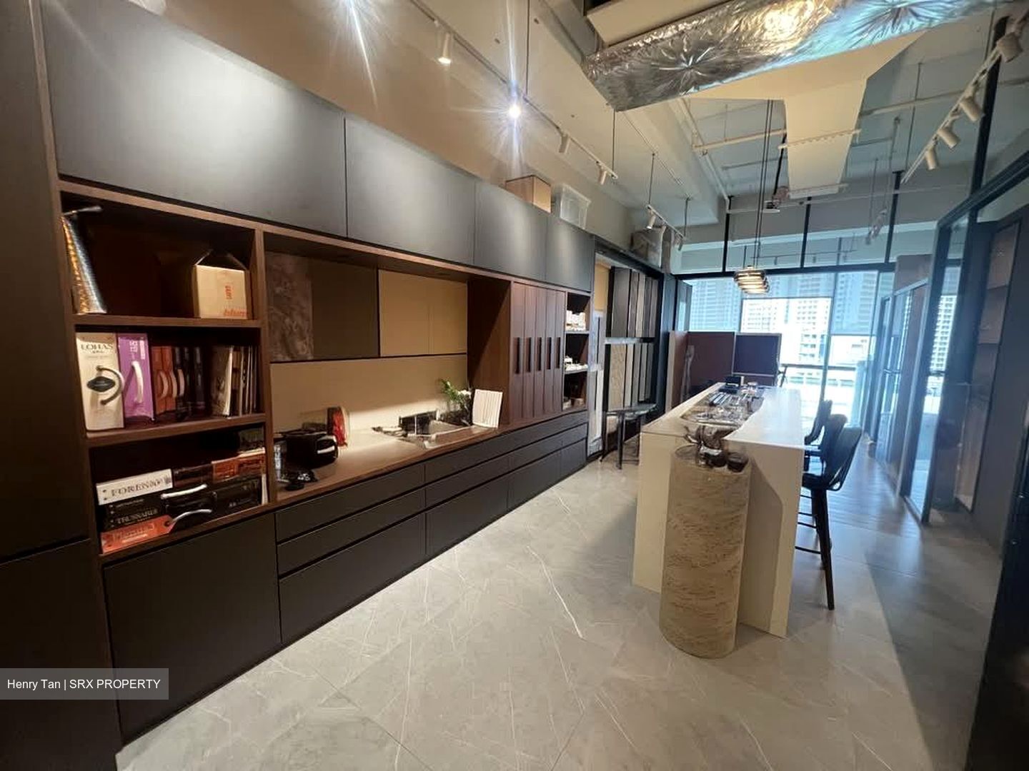 Woods Square (D25), Office #580083191